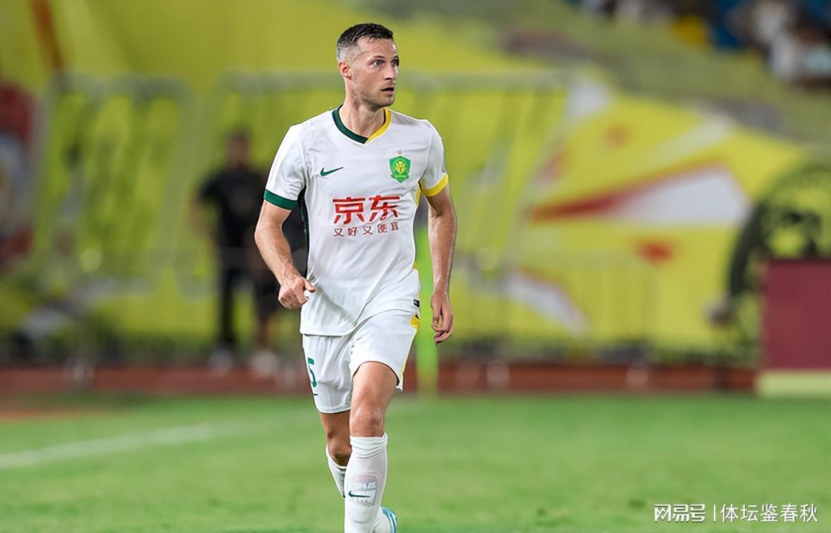 拒绝离队!国安欲解约外援中卫遭拒,到底是谁给俱乐部留下大坑?