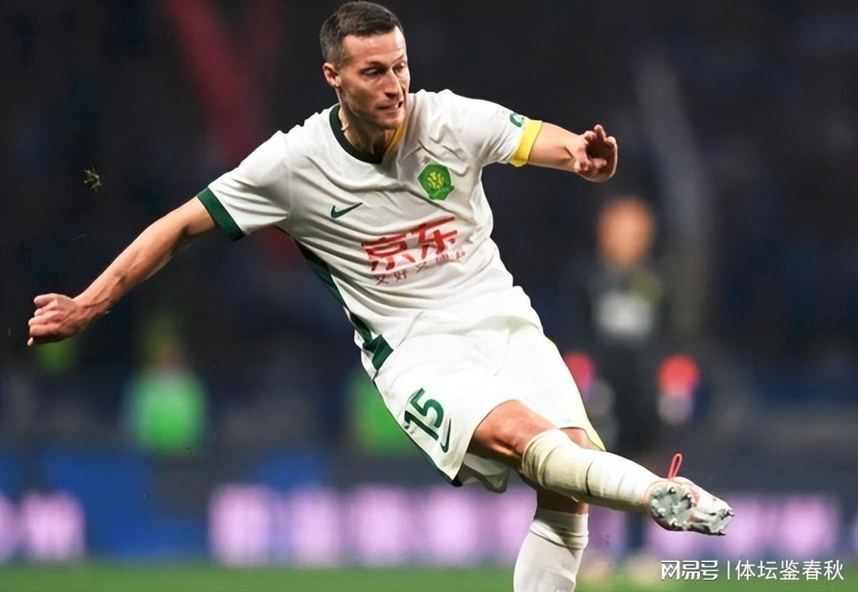 拒绝离队!国安欲解约外援中卫遭拒,到底是谁给俱乐部留下大坑?